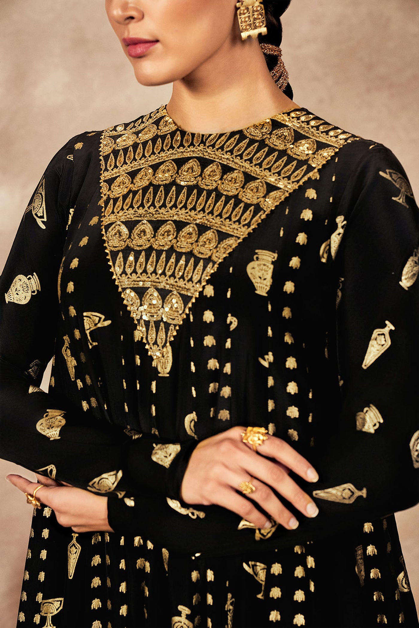 Masaba Black Gold Potters Touch Anarkali Set indian designer wear online shopping melange singapore