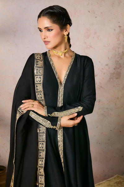 Masaba Black Whispering Lily Ckd Set indian designer wear online shopping melange singapore