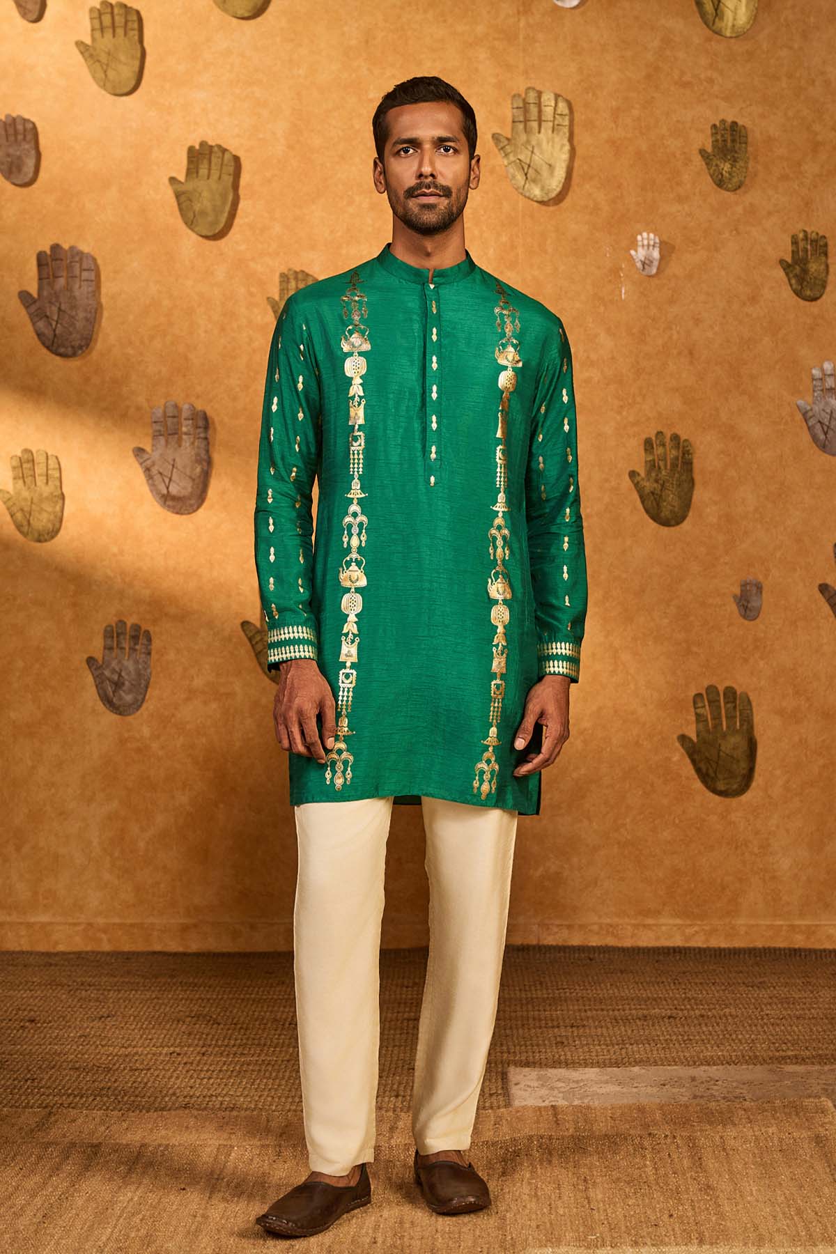 Masaba Menswear Green Totem Lines And Pot Kurta Set indian designer wear online shopping melange singapore 