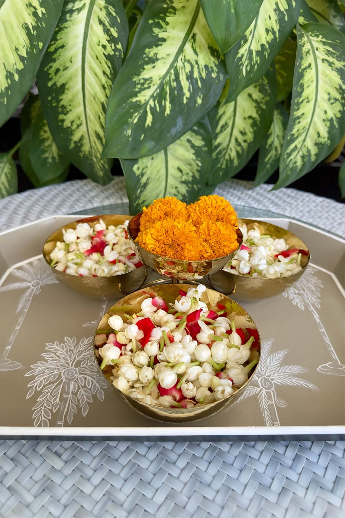 Mehfil (Elegant Cluster of Four Bowls)