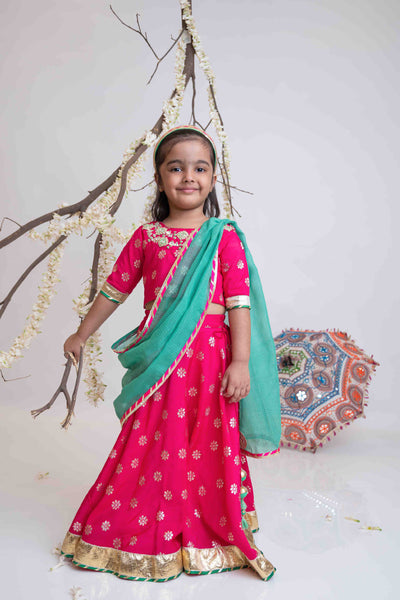 Mi Dulce Anya Fuchsia Benarasi Lehenga Set indian designer wear online shopping melange singapore