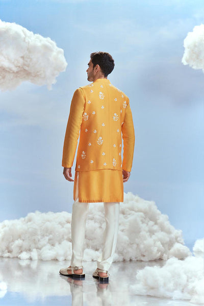 Nachiket Barve Menswear Mehtab Bagh Jaal Bundi Kurta Set Mango indian designer wear online shopping melange singapore