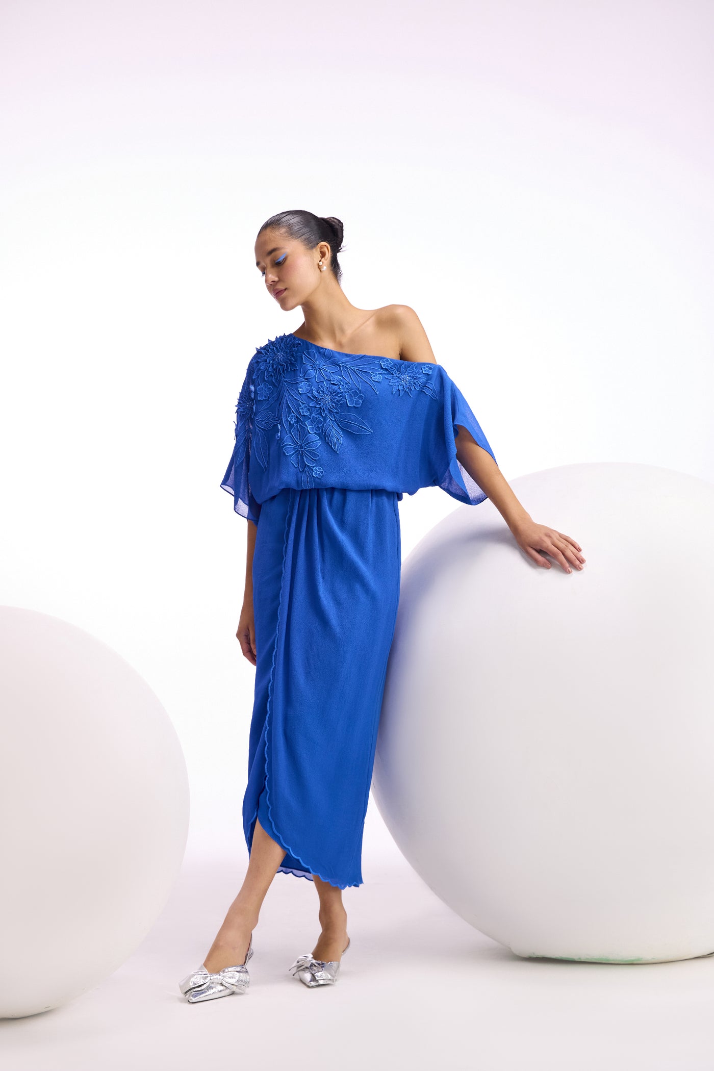 Namrata Joshipura Nigella Drop Shoulder Dress indian designer wear online shopping melange singapore
