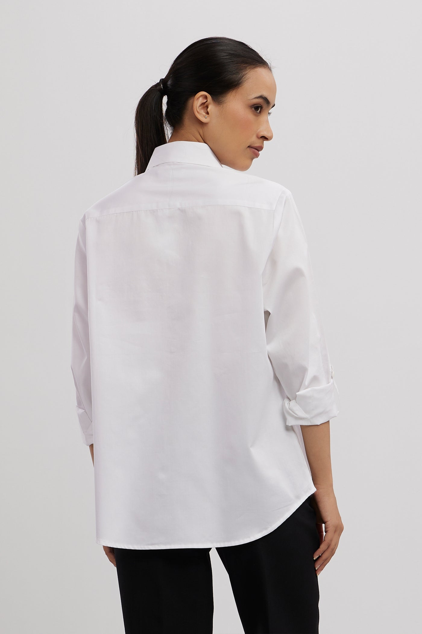 Pallavi Swadi White Pearl Pocket Strip indian designer wear online shopping melange singapore
