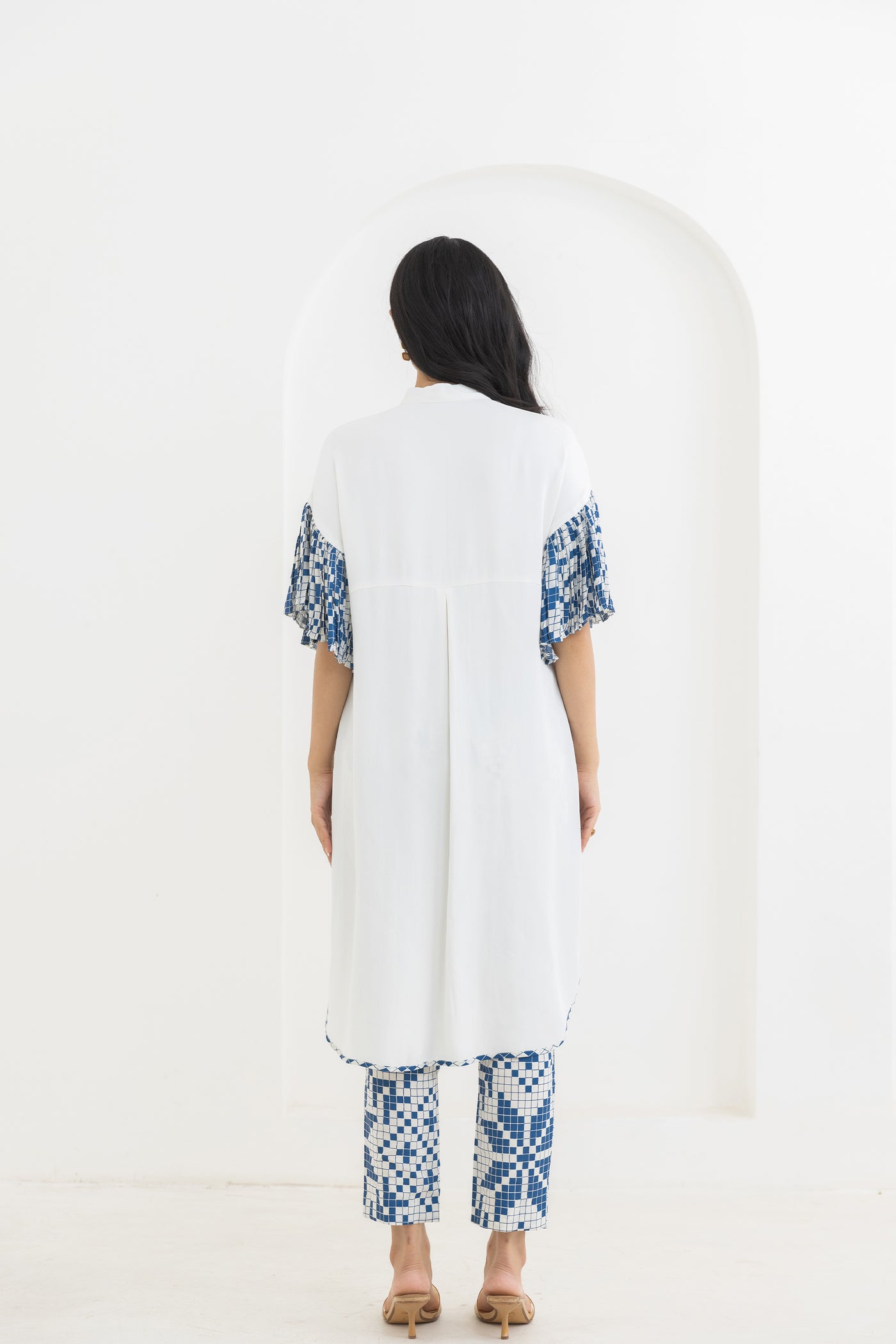 Pooja Rajgarhia Gupta Ivory Frill Kurta Co-ord indian designer wear online shopping melange singapore