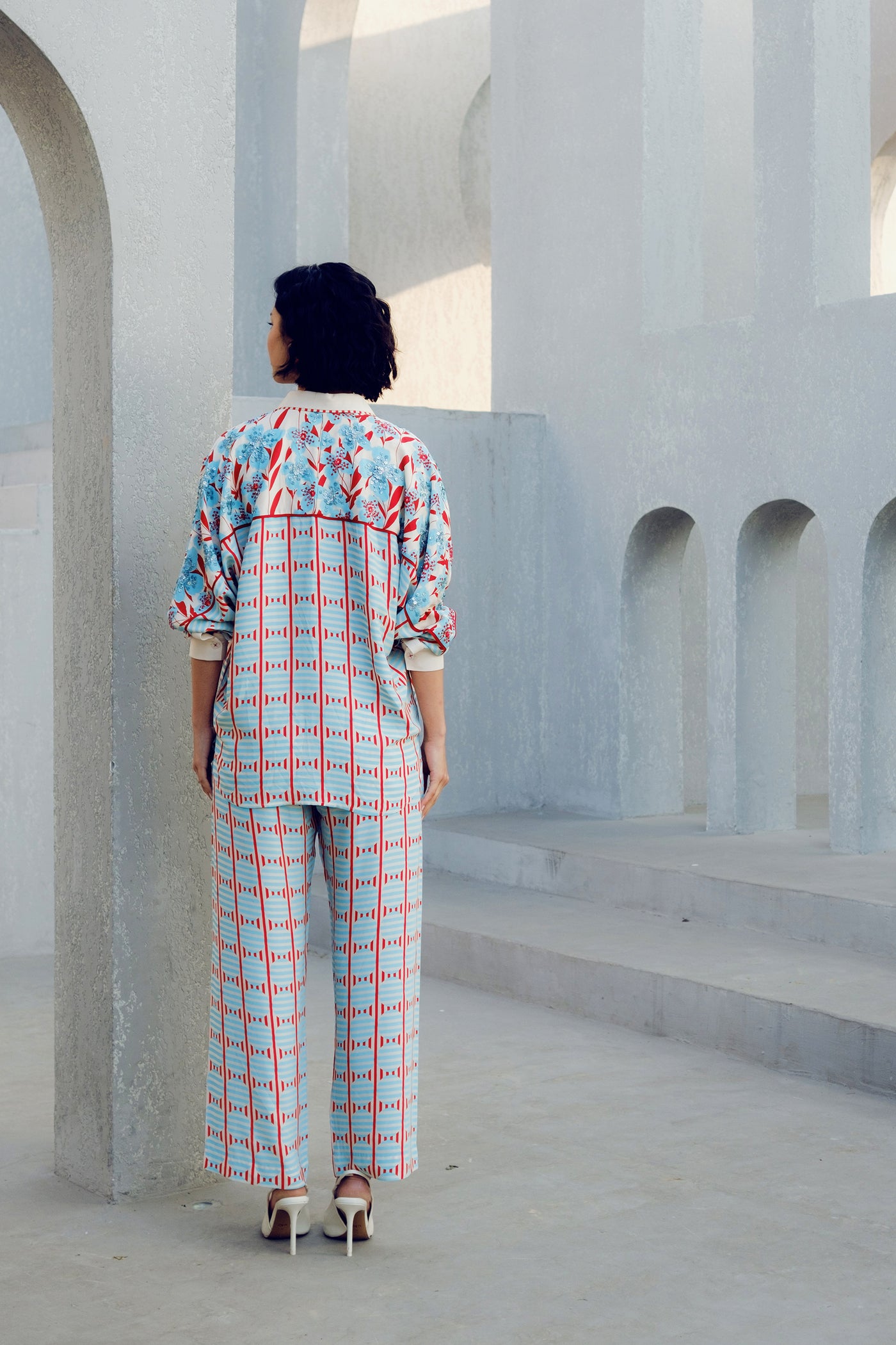 Pooja Rajgarhia Gupta White Print Play Kimono indian designer wear online shopping melange singapore