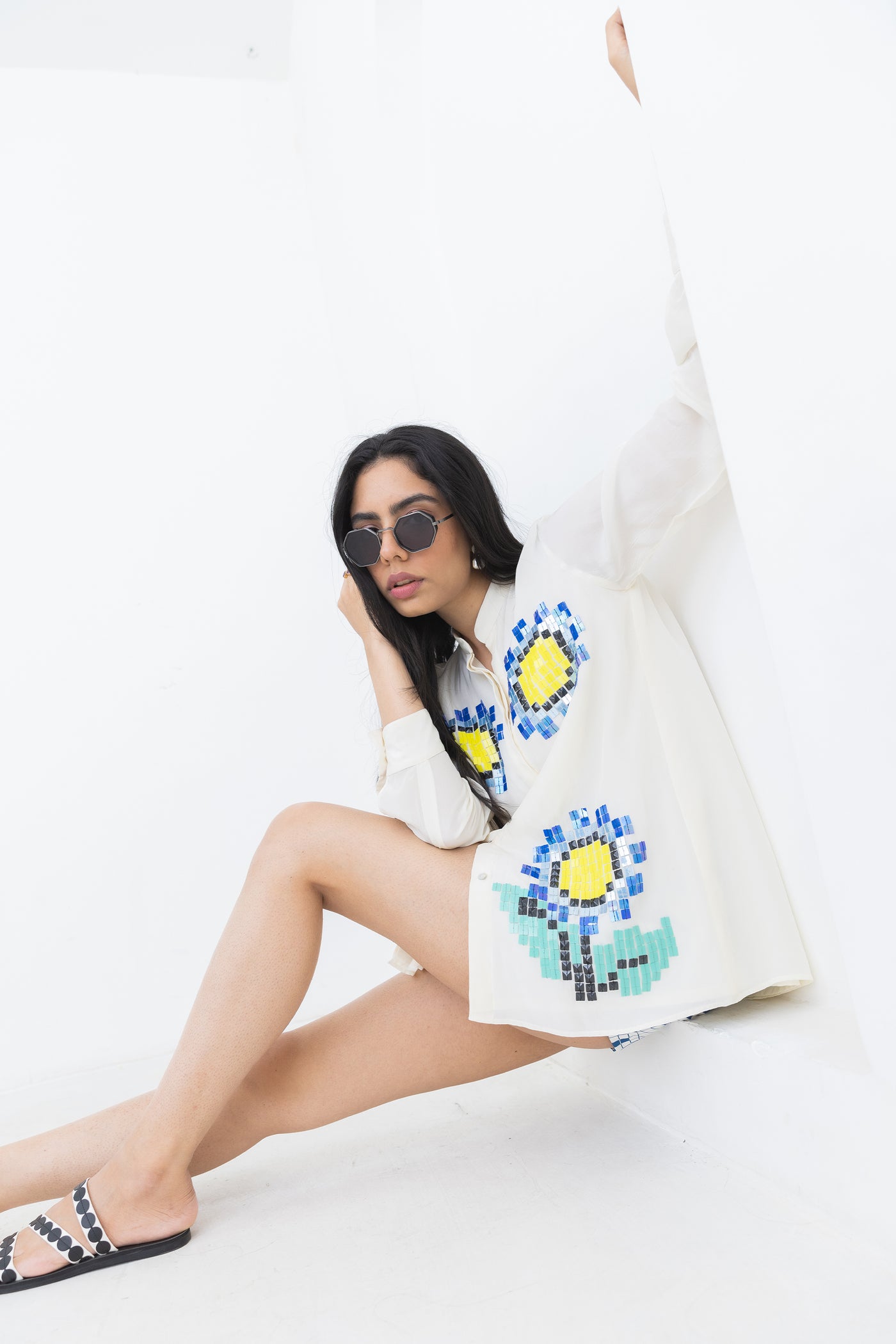 Pooja Rajgarhia Gupta White Sunflower Co-ord indian designer wear online shopping melange singapore