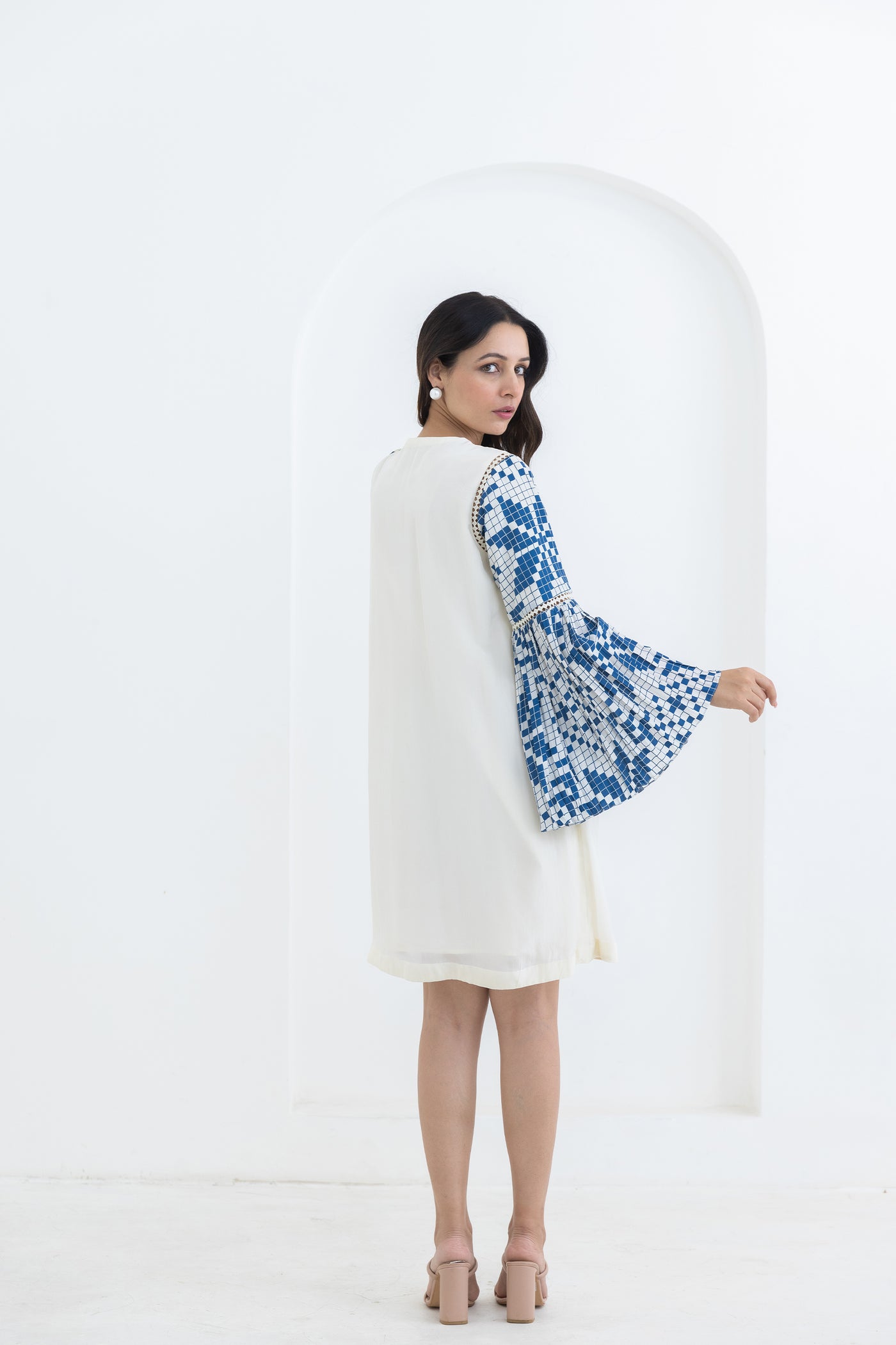Pooja Rajgarhia Gupta White Sunflower Dress indian designer wear online shopping melange singapore