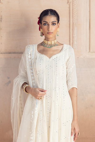 Preevin Off White Big Flower Anarkali With Dupatta indian designer wear online shopping melange singapore