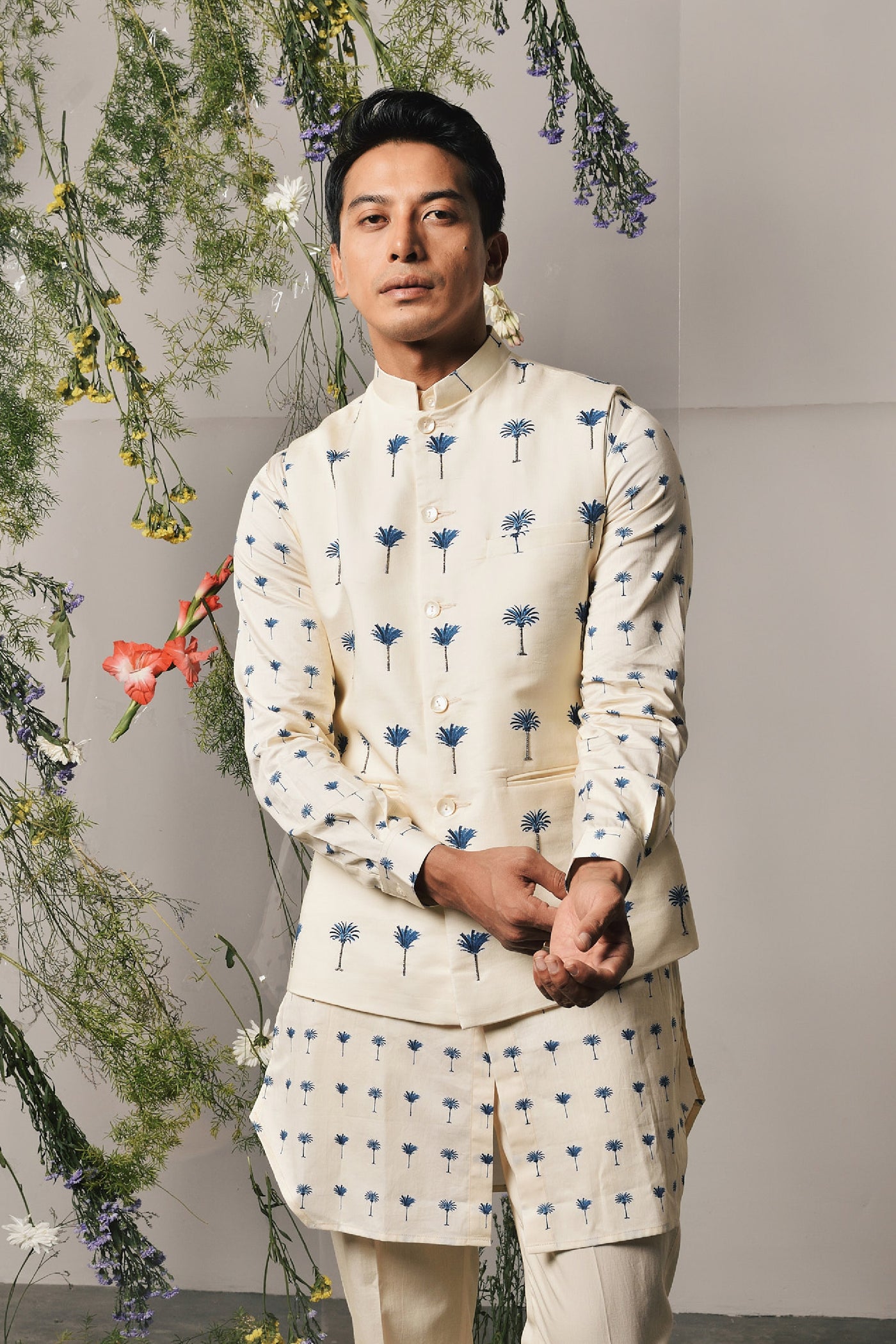 Project Bandi Royal Palma Embroidered Bandi indian designer wear online shopping melange singapore