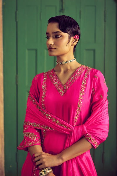 Punit Balana Classic Gulaabi Gulaal  Kurta Set indian designer wear online shopping melange singapore
