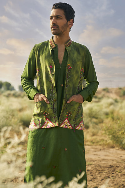 Punit Balana Menswear Kacha Aam Kurta Paired With Printed Bundi Jacket Paired With Churidar indian designer wear online shopping melange singapore