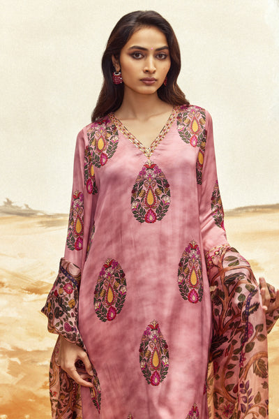 Punit Balana Kaftan Kurta Set indian designer wear online shopping melange singaporei indian designer wear online shopping melange singapore
