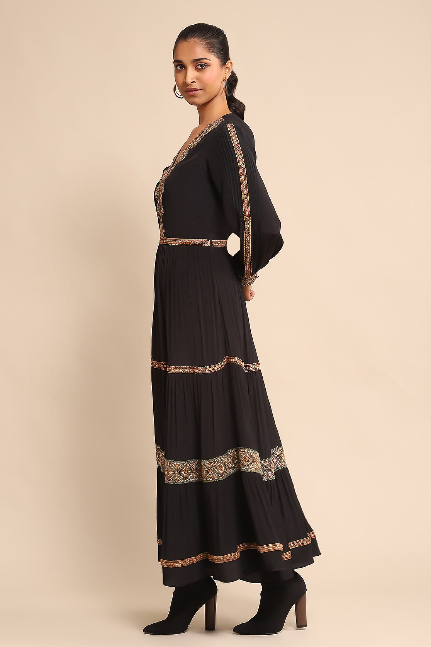 Ritu Kumar Black Embroidered Dress indian designer wear online shopping melange singapore