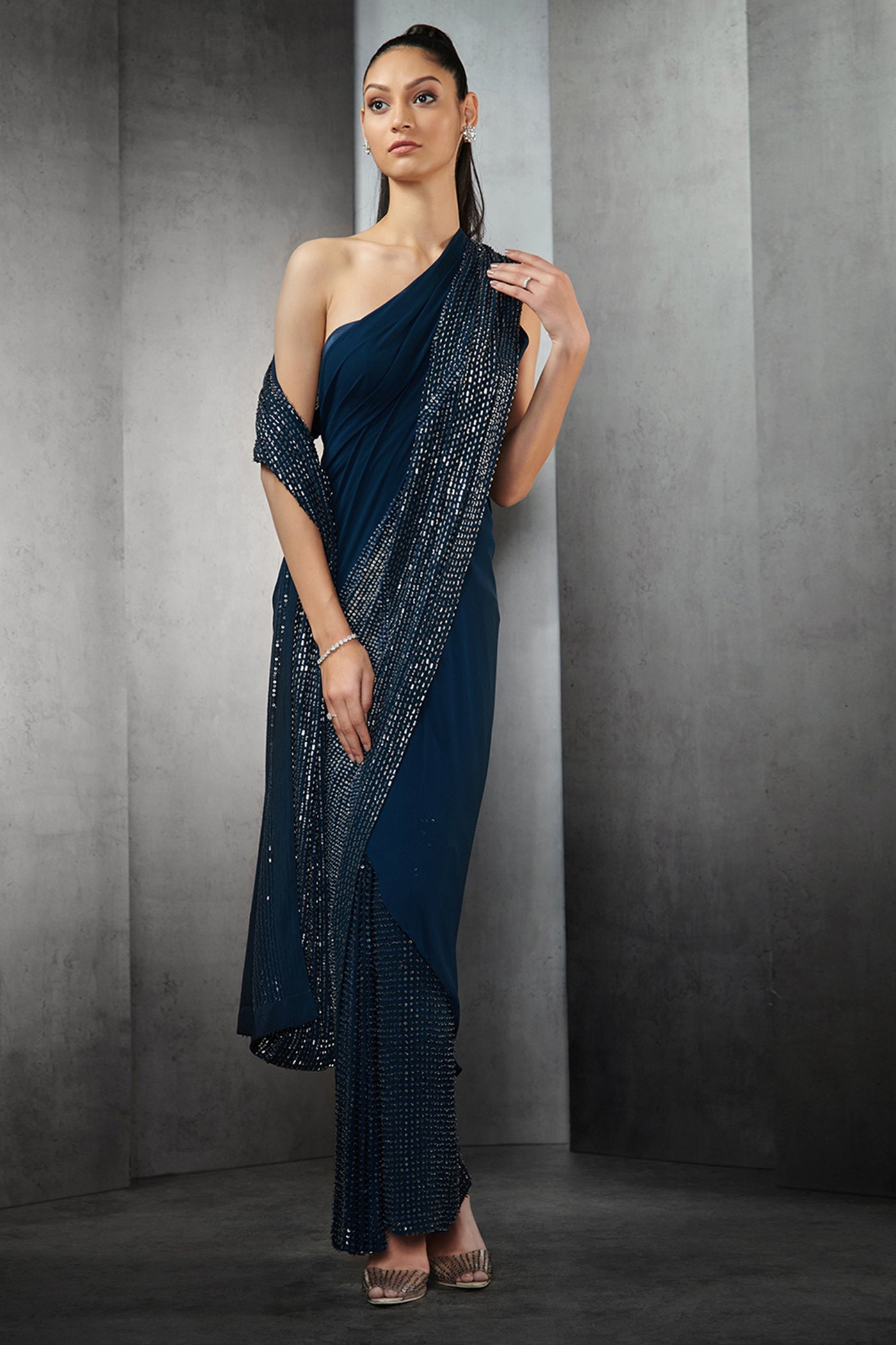 Rohit Gandhi & Rahul Khanna Seq Wth Draped Sari indian designer wear online shopping melange singapore