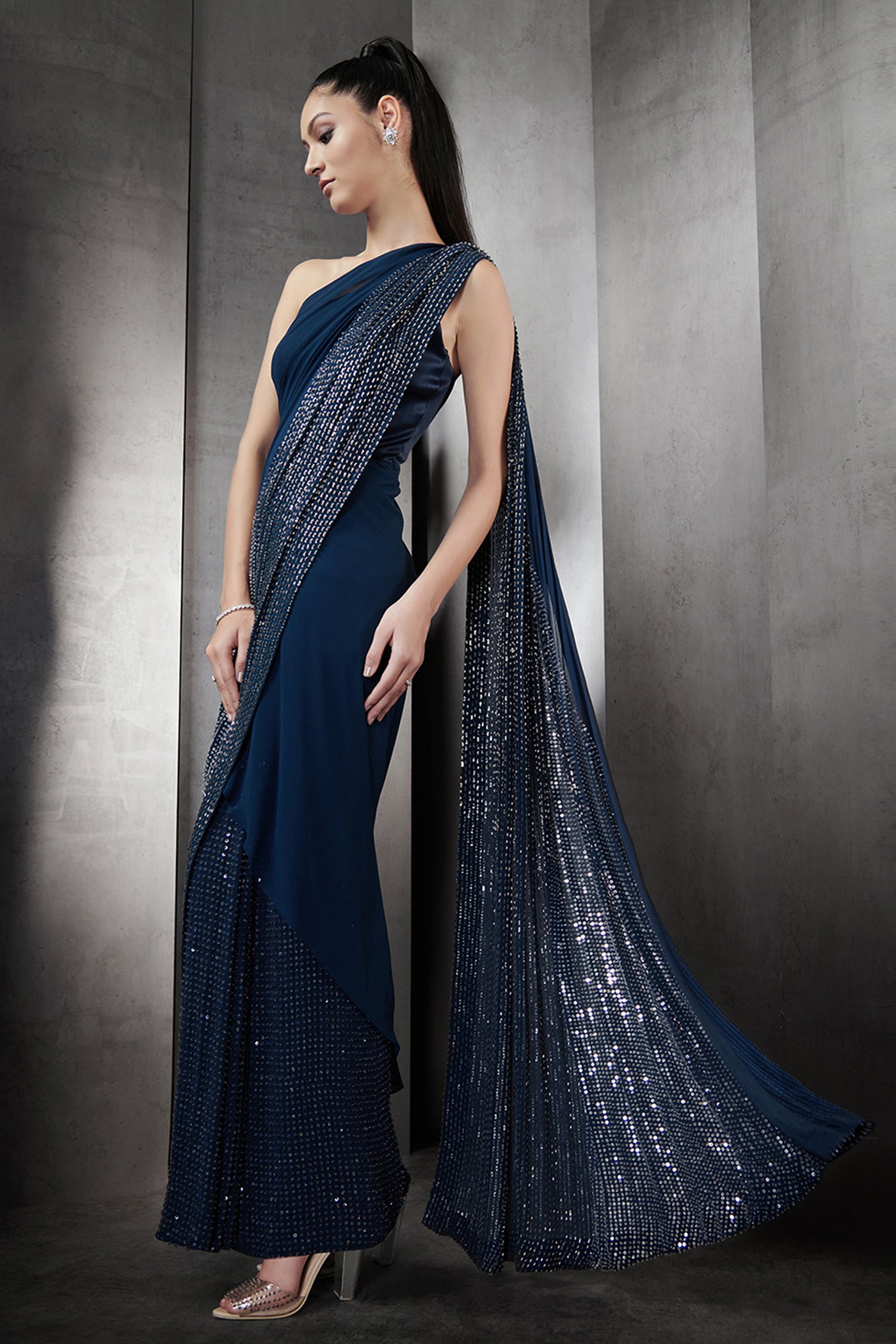 Rohit Gandhi & Rahul Khanna Seq Wth Draped Sari indian designer wear online shopping melange singapore