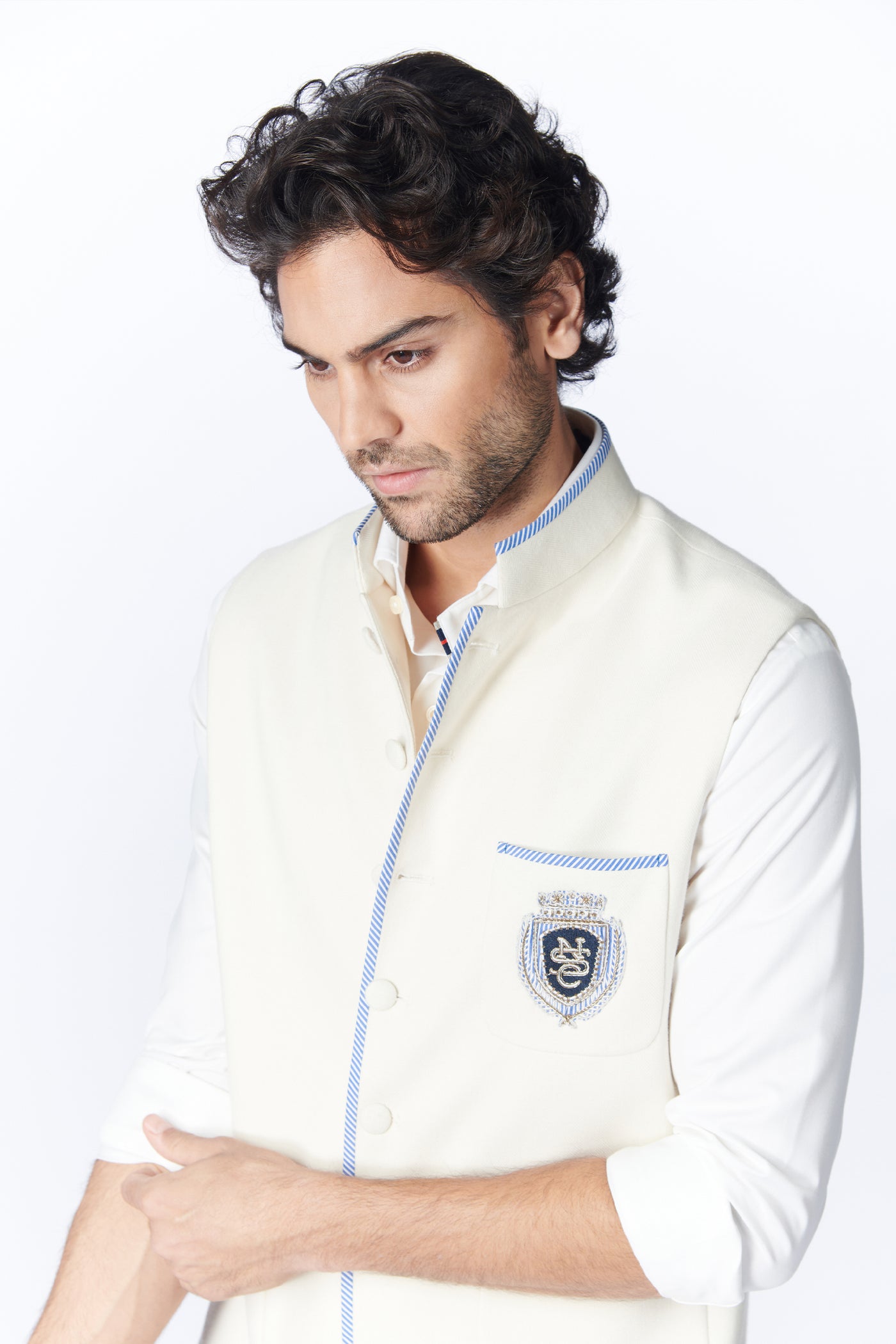 SN By Shantanu Nikhil Menswear SNCC Waistcoat With Contrast Piping indian designer wear online shopping melange singapore