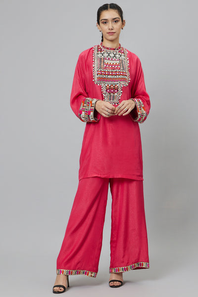 SVA Pink Dolmain Sleeves Kurta With Black Embroidered Yoke Teamed With Pants indian designer wear online shopping melange singapore