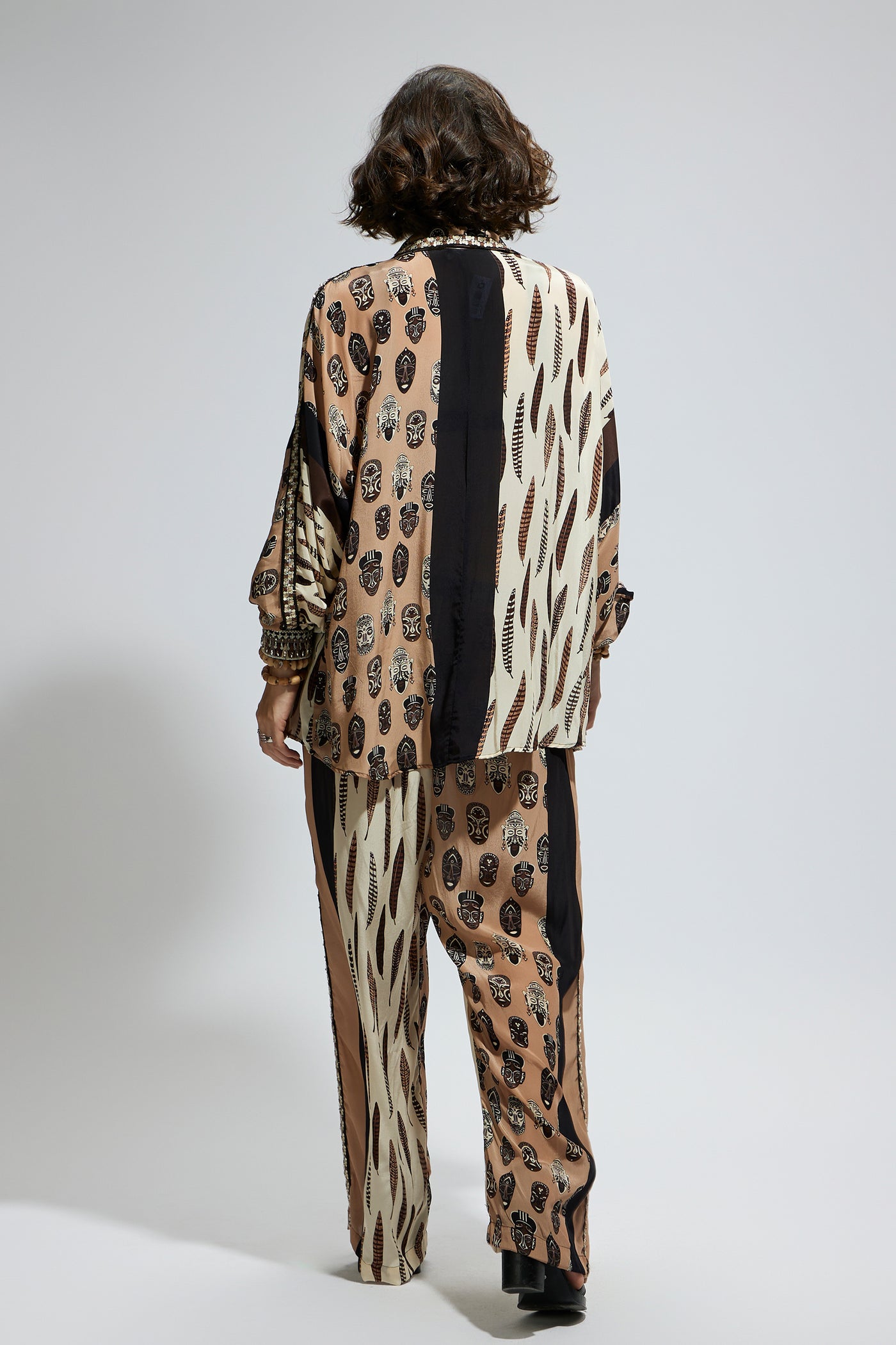 SVA Mask And Feather Print Oversized Coord Set indian designer wear online shopping melange singapore