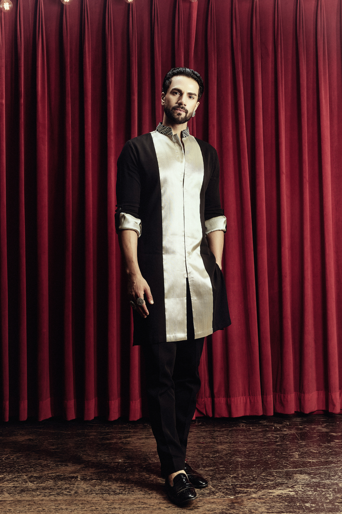 SVA Zameer Metallic Kurta Set indian designer wear online shopping melange singapore 
