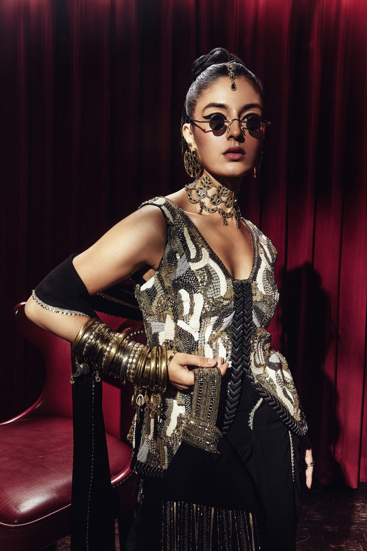 SVA Ziya Embellished Waistcoast With Black Drape Saree indian designer wear online shopping melange singapore 