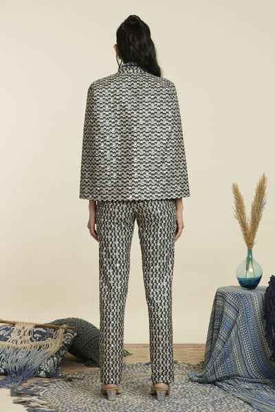 SVA Scallop Embroidered noor Jacket Paired With Bustier And Pants Indian