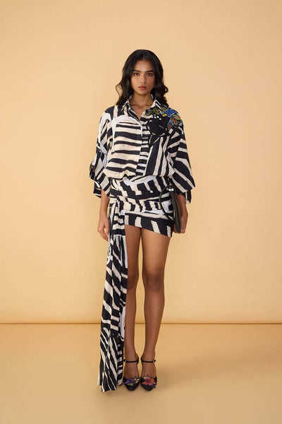 Saaksha & Kinni Blake Shirt indian designer wear online shopping melange singapore