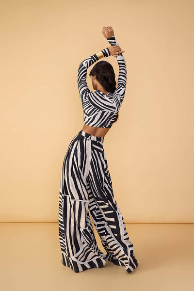 Saaksha & Kinni Gigi Blouse Black White indian designer wear online shopping melange singapore 