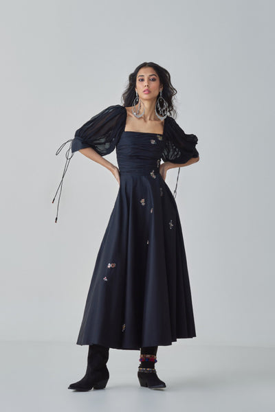 Saaksha & Kinni Kinni Dress indian designer wear online shopping melange singapore