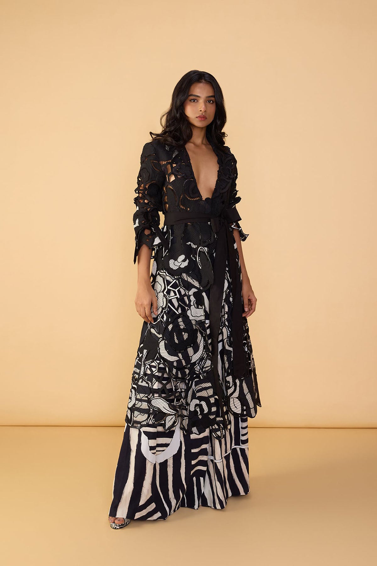 Saaksha & Kinni Mel Trench indian designer wear online shopping melange singapore 