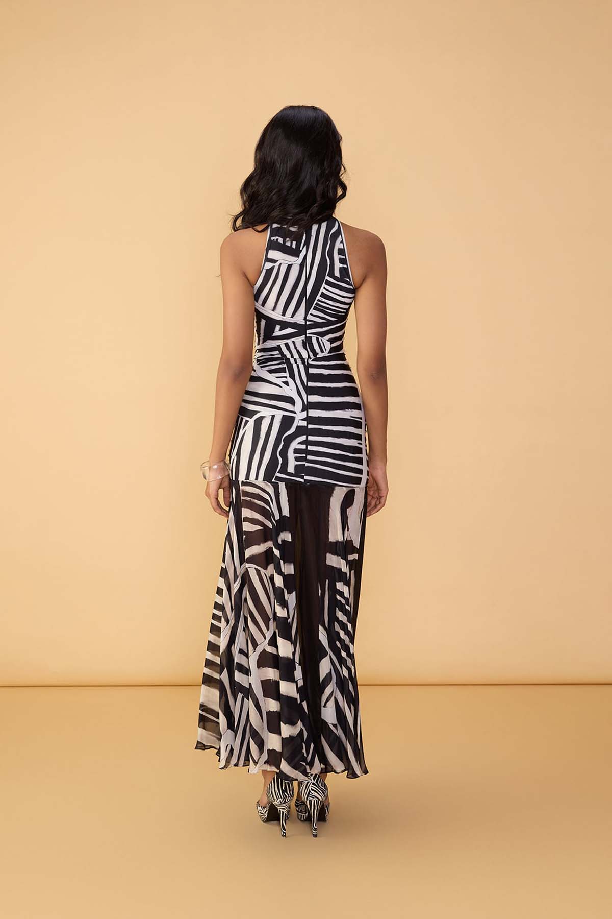 Saaksha & Kinni Ulla Dress indian designer wear online shopping melange singapore 