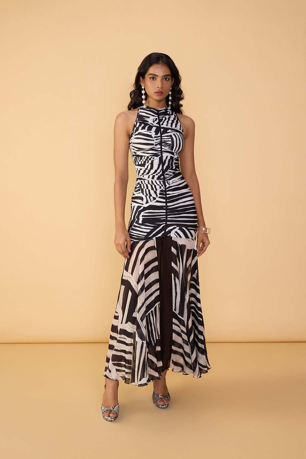 Saaksha & Kinni Ulla Dress indian designer wear online shopping melange singapore 