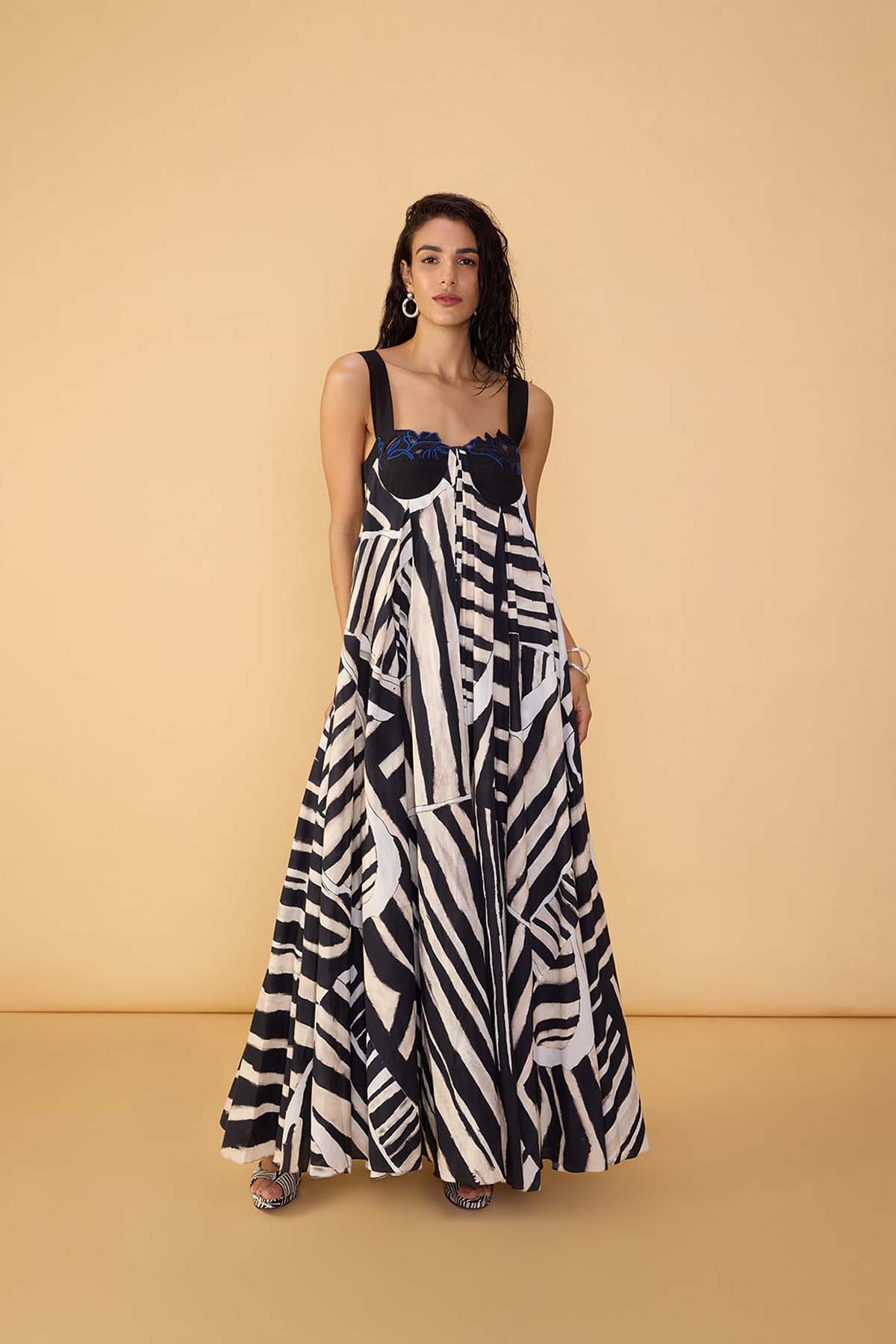 Saaksha & Kinni Vivi Dress indian designer wear online shopping melange singapore 
