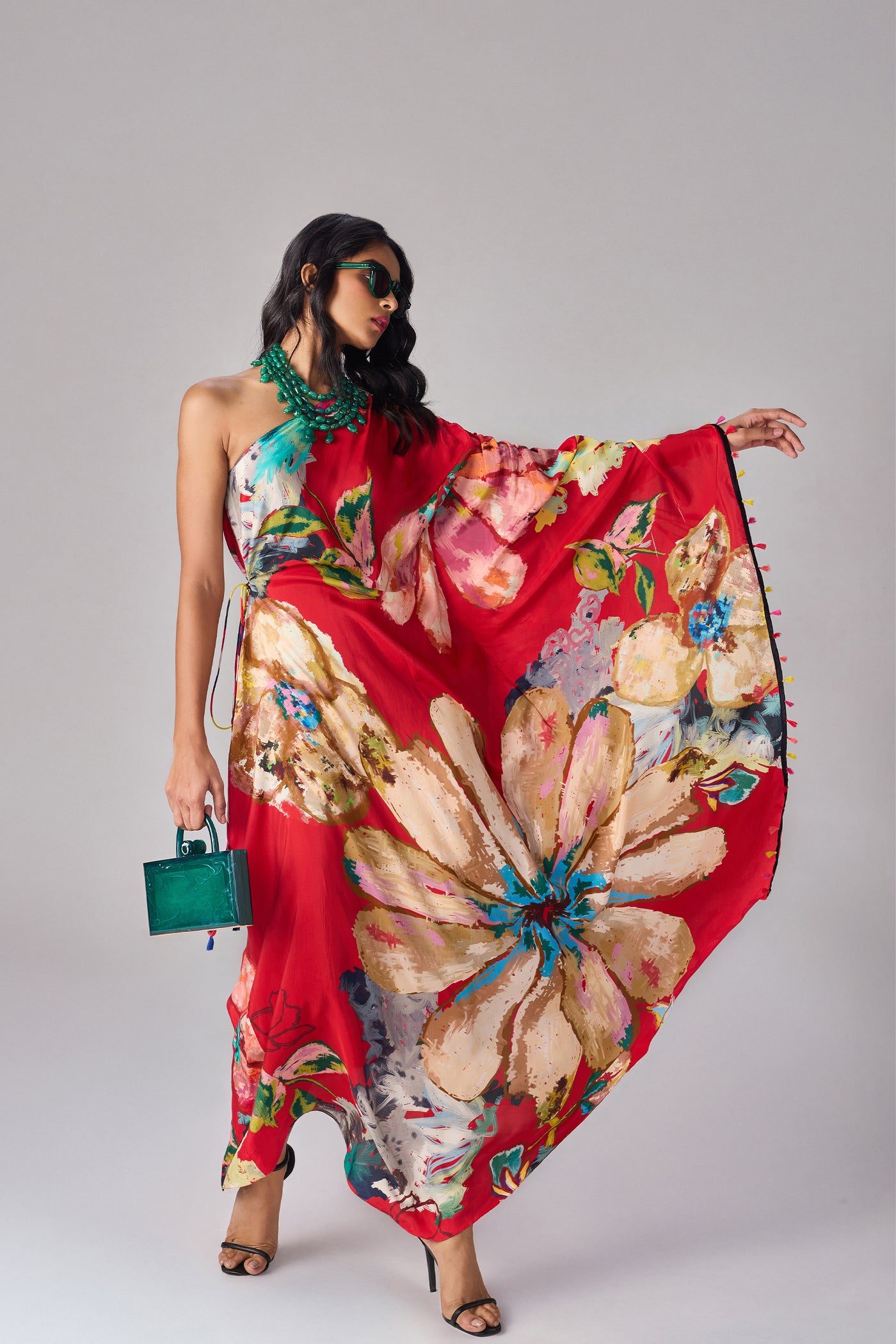 Saaksha & Kinni Ziana Kaftan indian designer wear online shopping melange singapore
