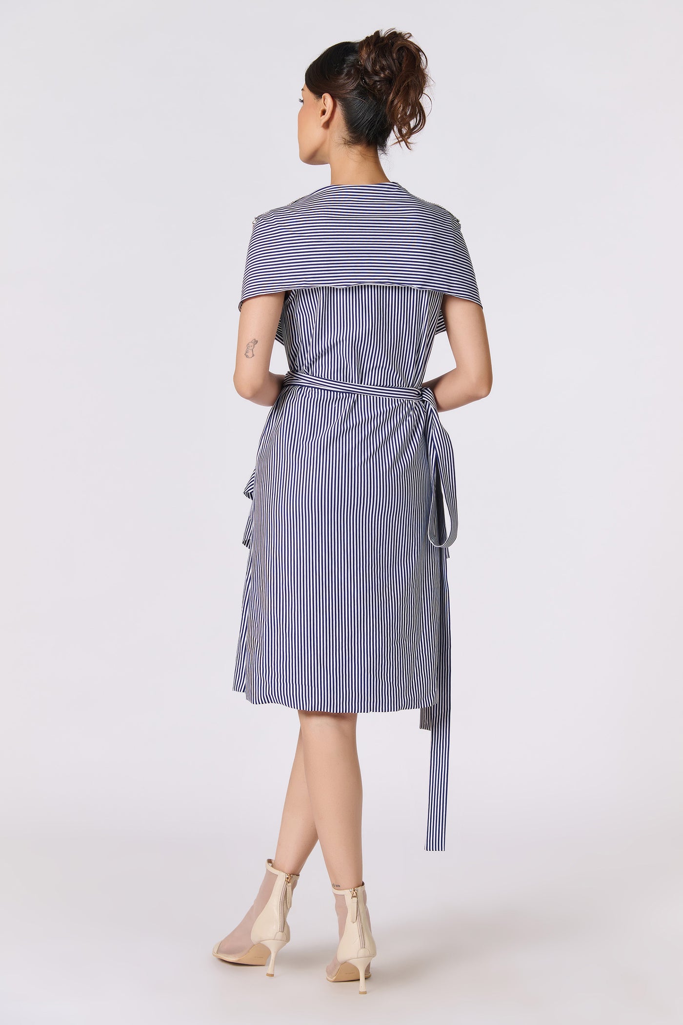 Shantanu & Nikhil SNCC Draped Dress Off White Navy indian designer wear online shopping melange singapore