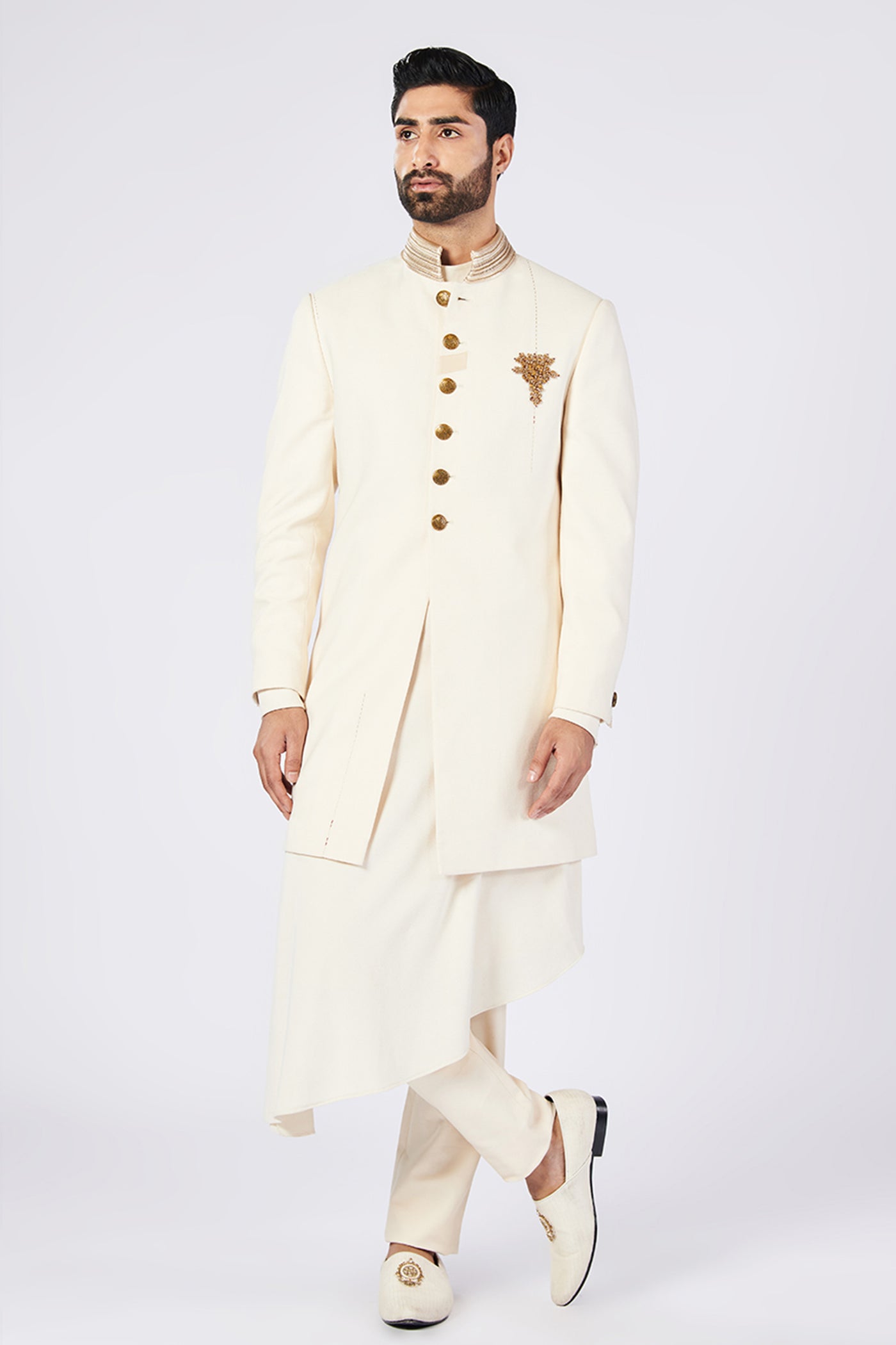 Shantanu & Nikhil Menswear Classic Sherwani with Crest indian designer wear online shopping melange singapore