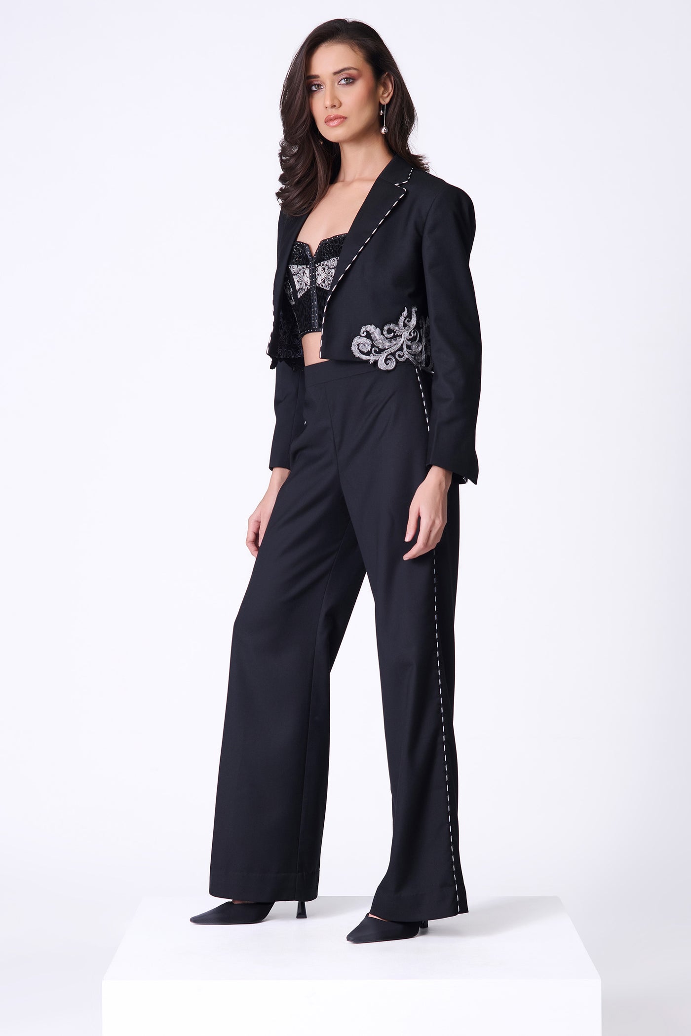 Shantanu & Nikhil Baroque Printed Jacket indian designer wear online shopping melange singapore