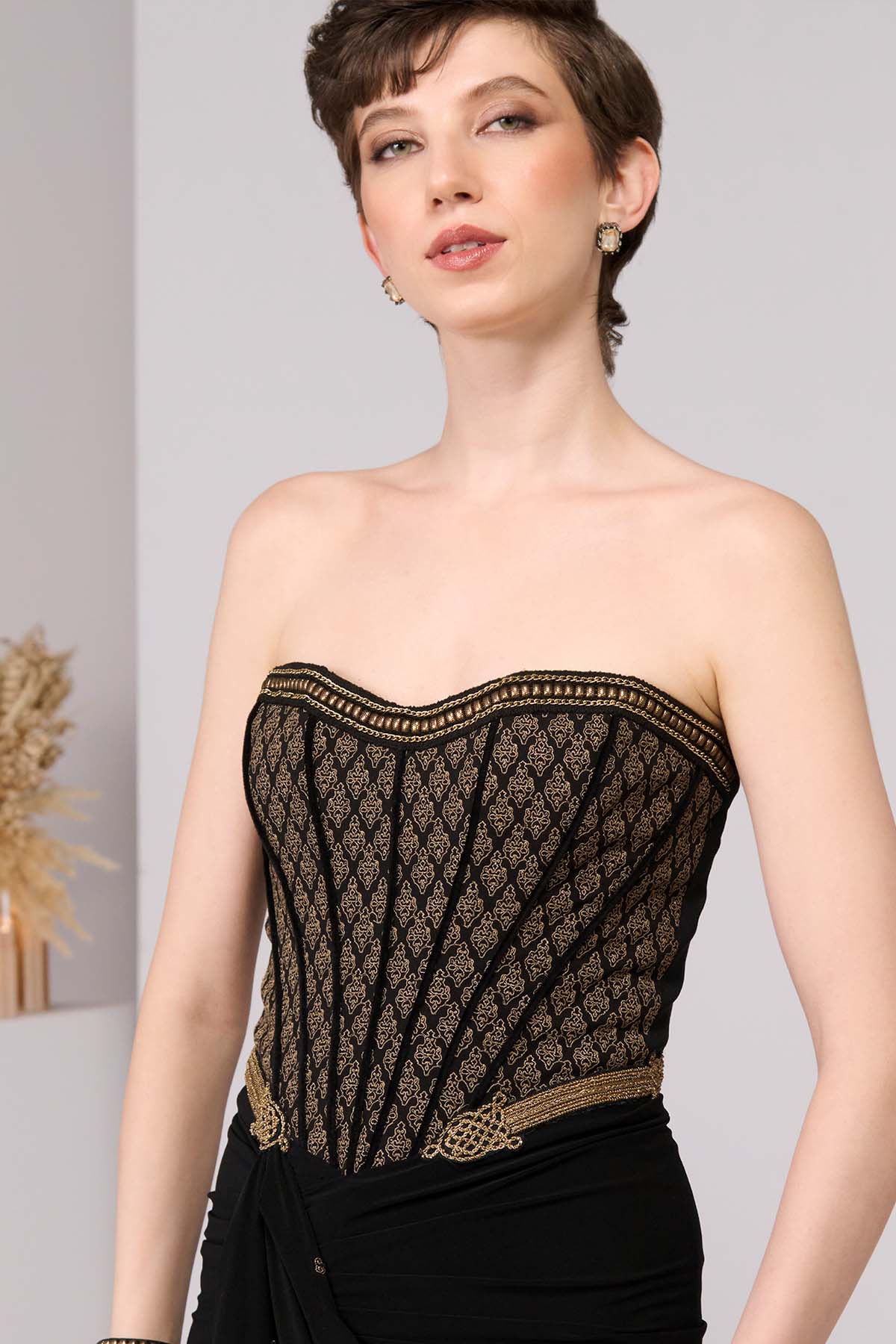 Shantanu & Nikhil Black Adamas Embroidered Gown indian designer wear online shopping melange singapore