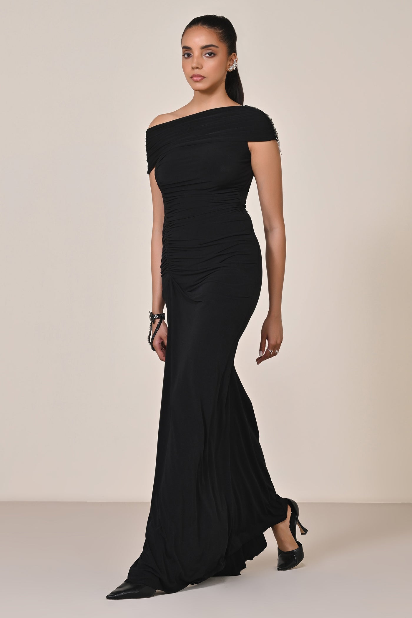 Shantanu & Nikhil Black Off Shoulder Saree Gown indian designer wear online shopping melange singapore