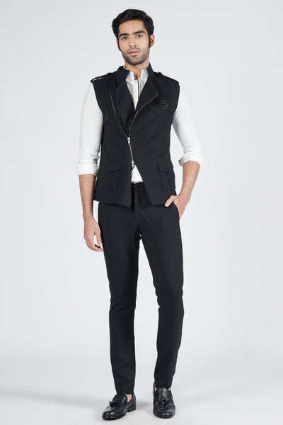 Shantanu & Nikhil Menswear Black Anti-Trend Zipped Waistcoat indian designer wear online shopping melange singapore