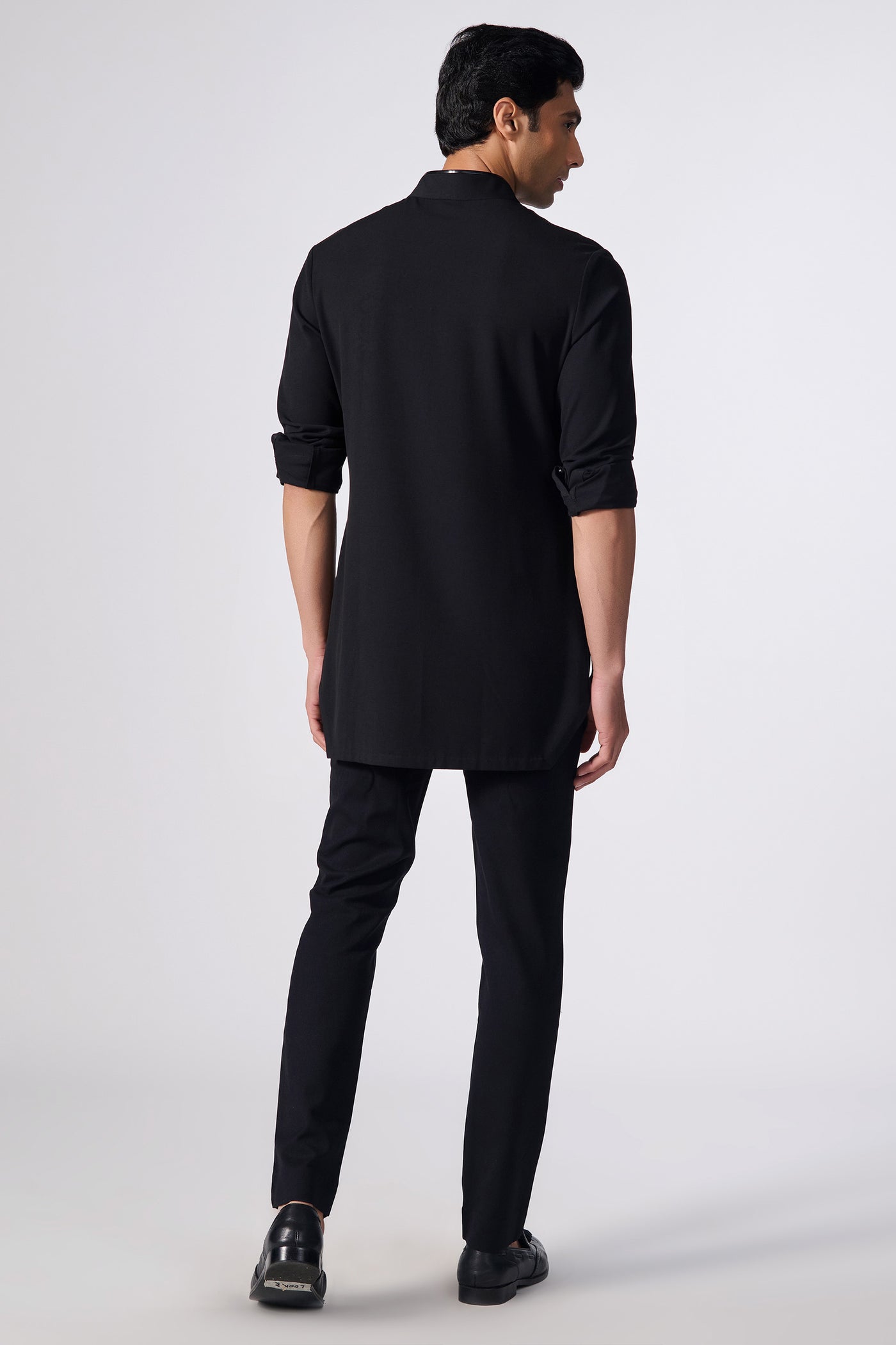 Shantanu & Nikhil Menswear Black Slim Fit Kurta indian designer wear online shopping melange singapore