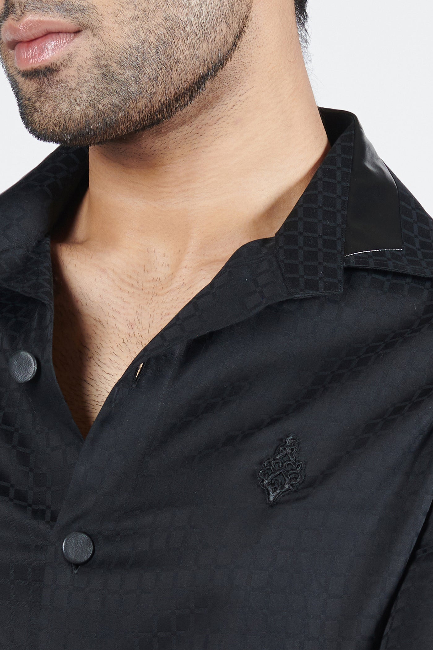 Shantanu & Nikhil Menswear Black Textured Shirt with Adamas indian designer wear online shopping melange singapore
