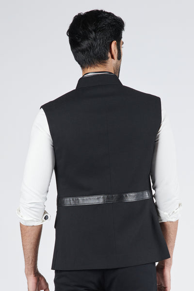 Shantanu & Nikhil Menswear Black Waistcoat with Zipper indian designer wear online shopping melange singapore