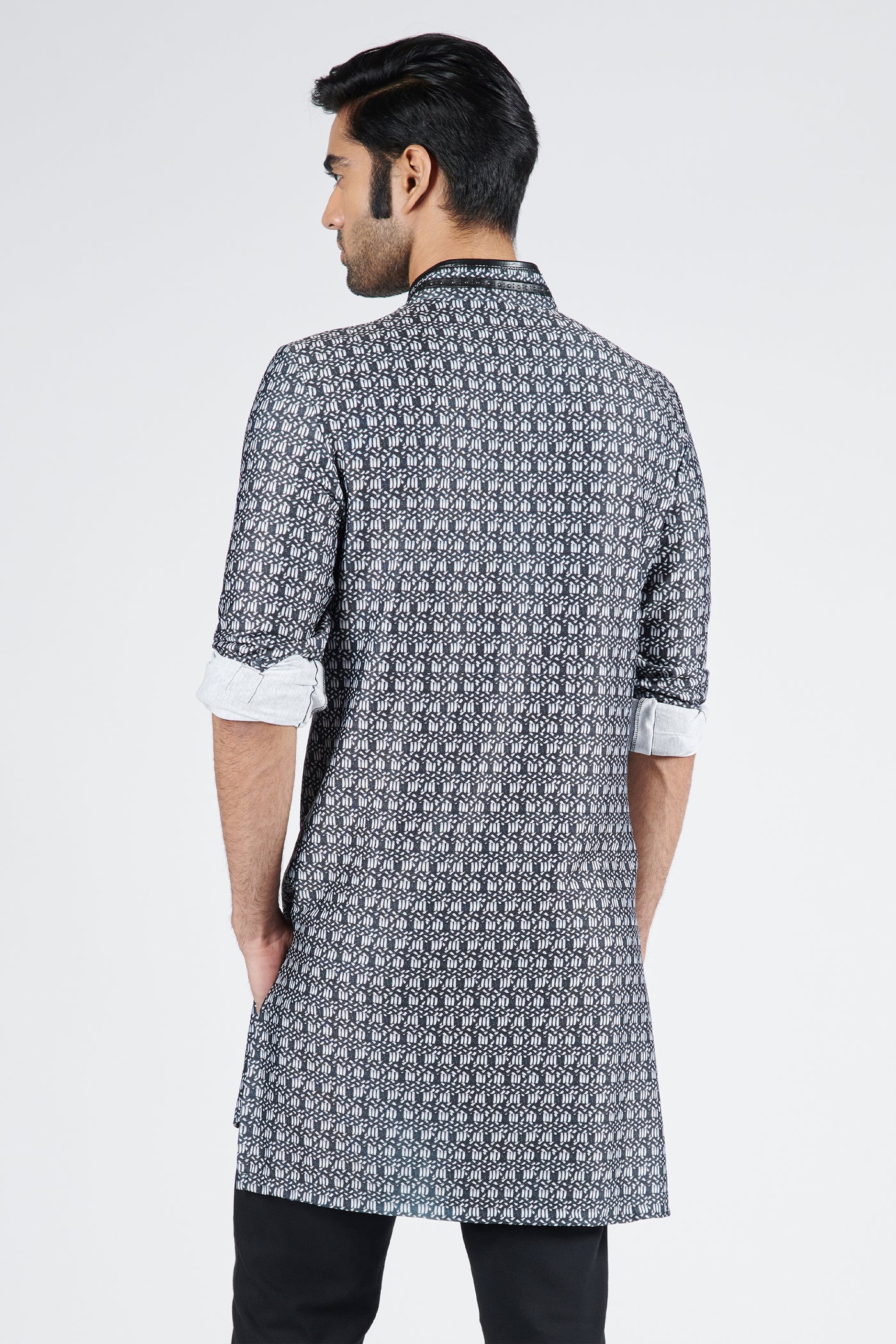 Shantanu & Nikhil Menswear Braid Printed Slim fit Kurta indian designer wear online shopping melange singapore