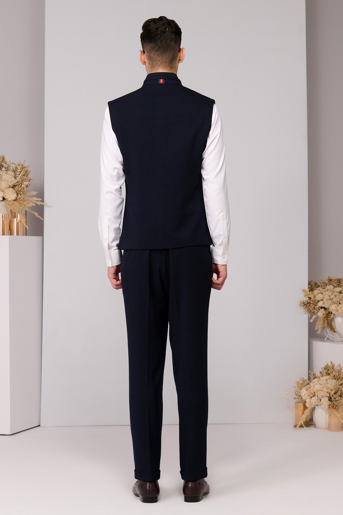 Shantanu & Nikhil Menswear Navy Quilted Waistcoat indian designer wear online shopping melange singapore