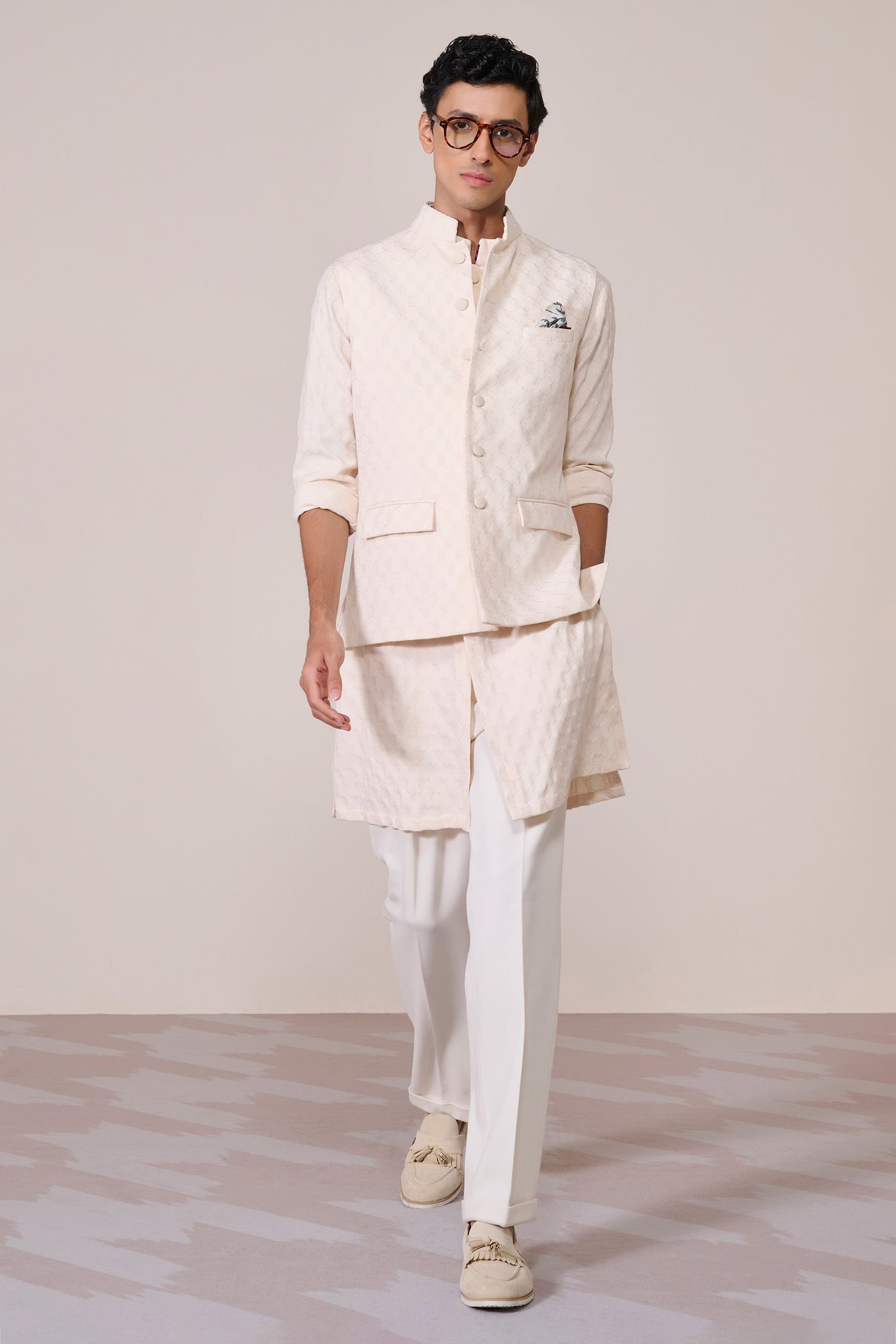 Shantanu & Nikhil Menswear Off White Adamas Embroidered Waistcoat indian designer wear online shopping melange singapore
