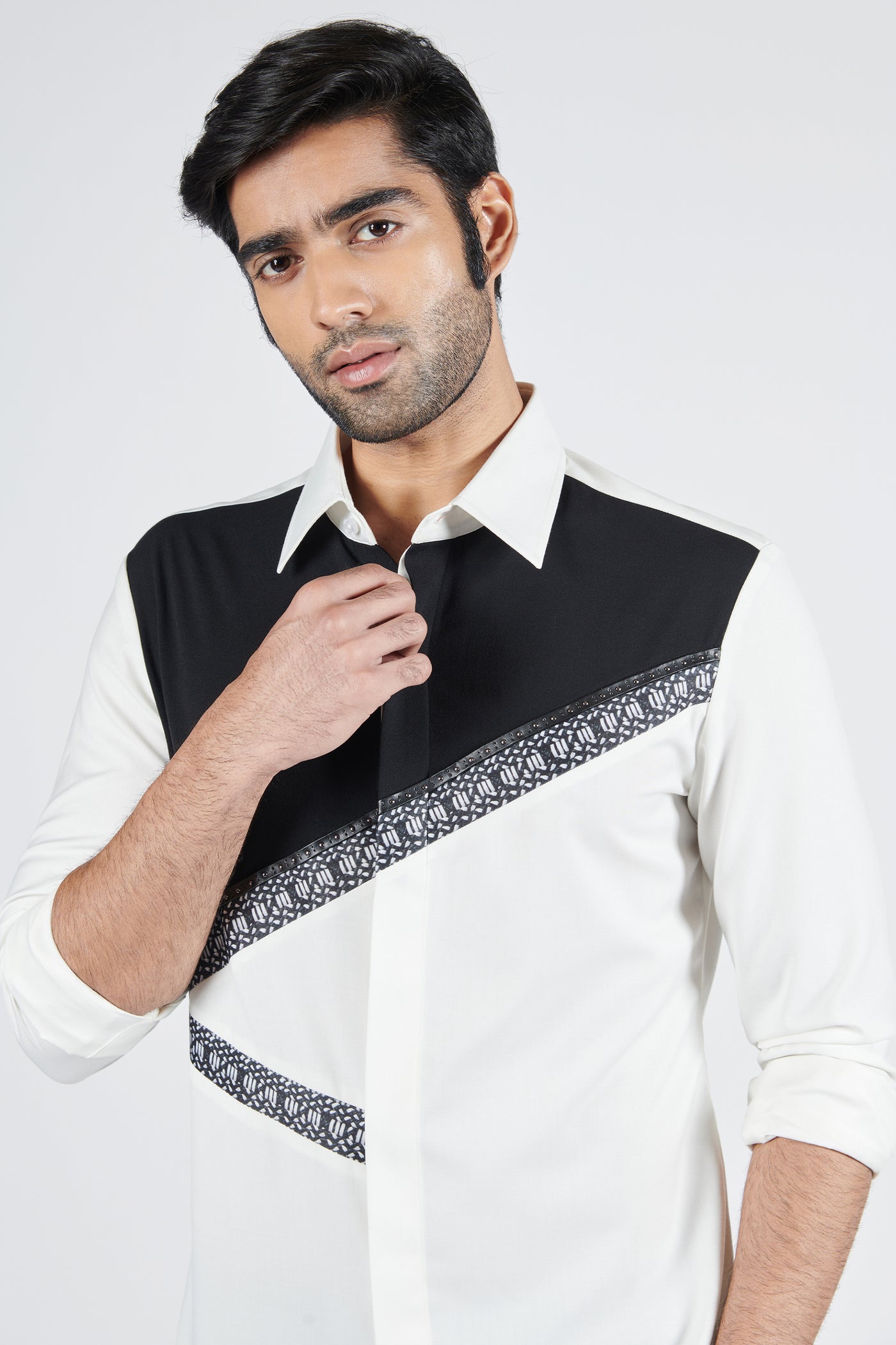 Shantanu & Nikhil Menswear Off White Colourblock Shirt with Printed Panel indian designer wear online shopping melange singapore