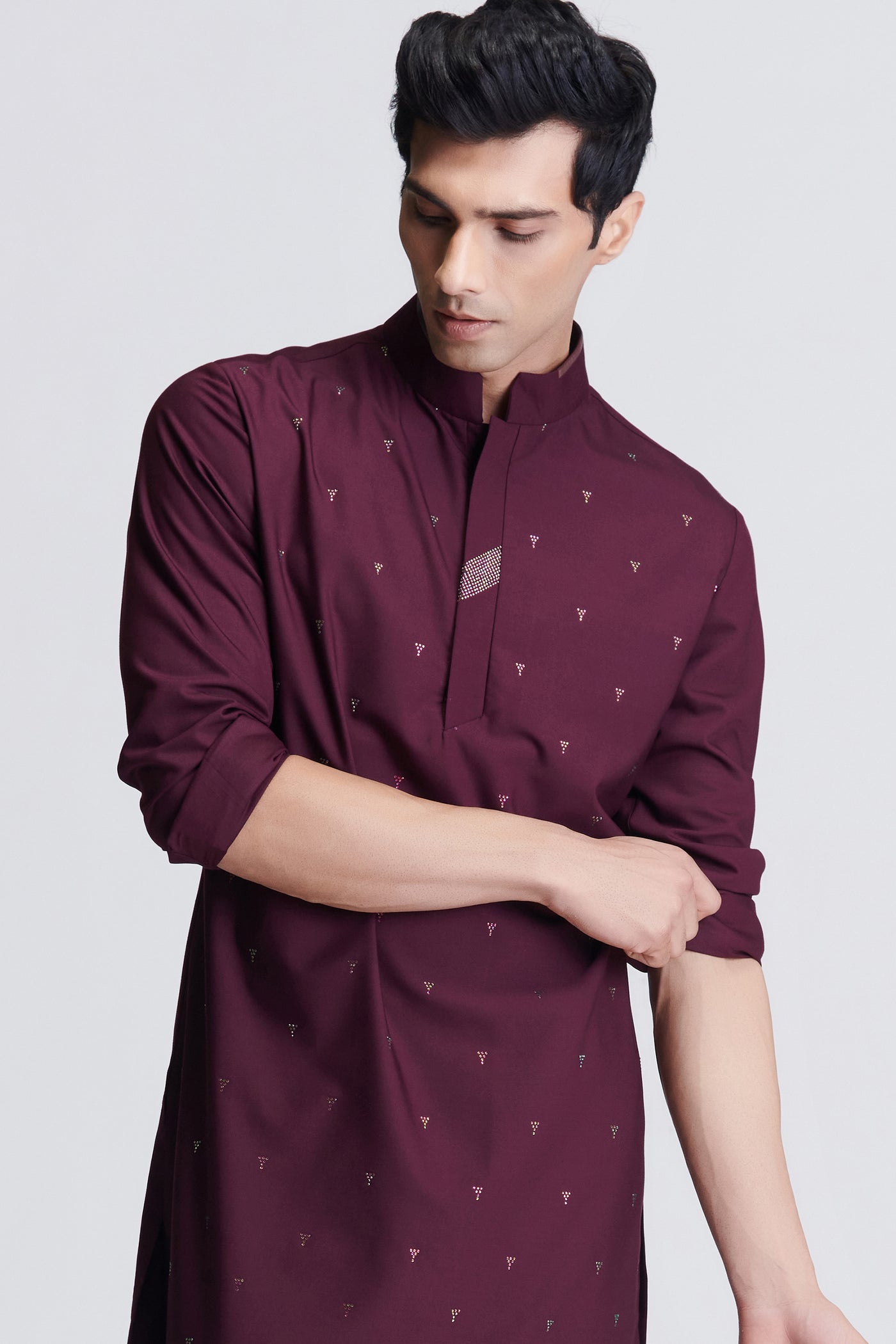 Shantanu & Nikhil Menswear Plum Embellished Kurta indian designer wear online shopping melange singapore