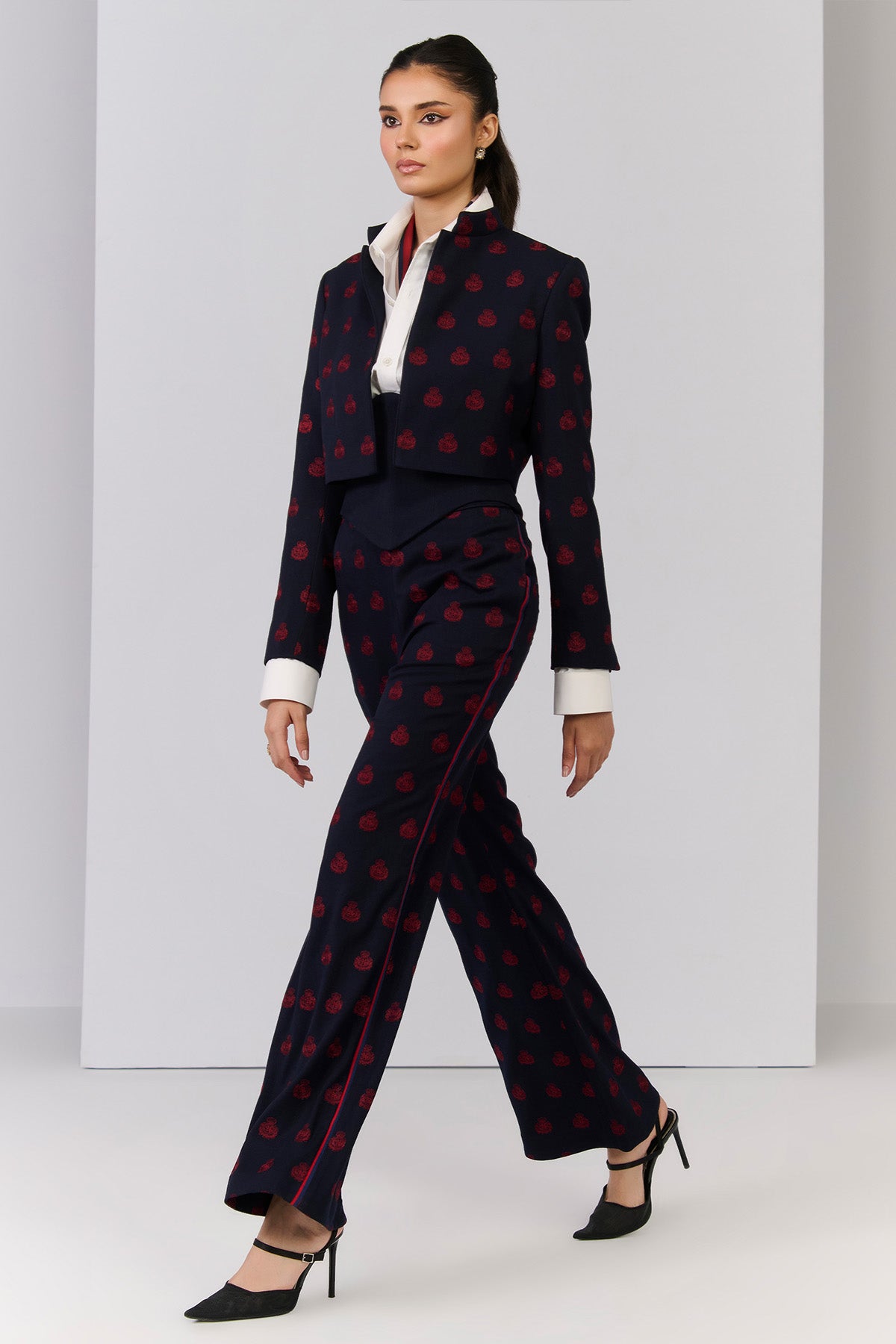 Shantanu & Nikhil Navy Crested Embroidered Cropped Jacket indian designer wear online shopping melange singapore
