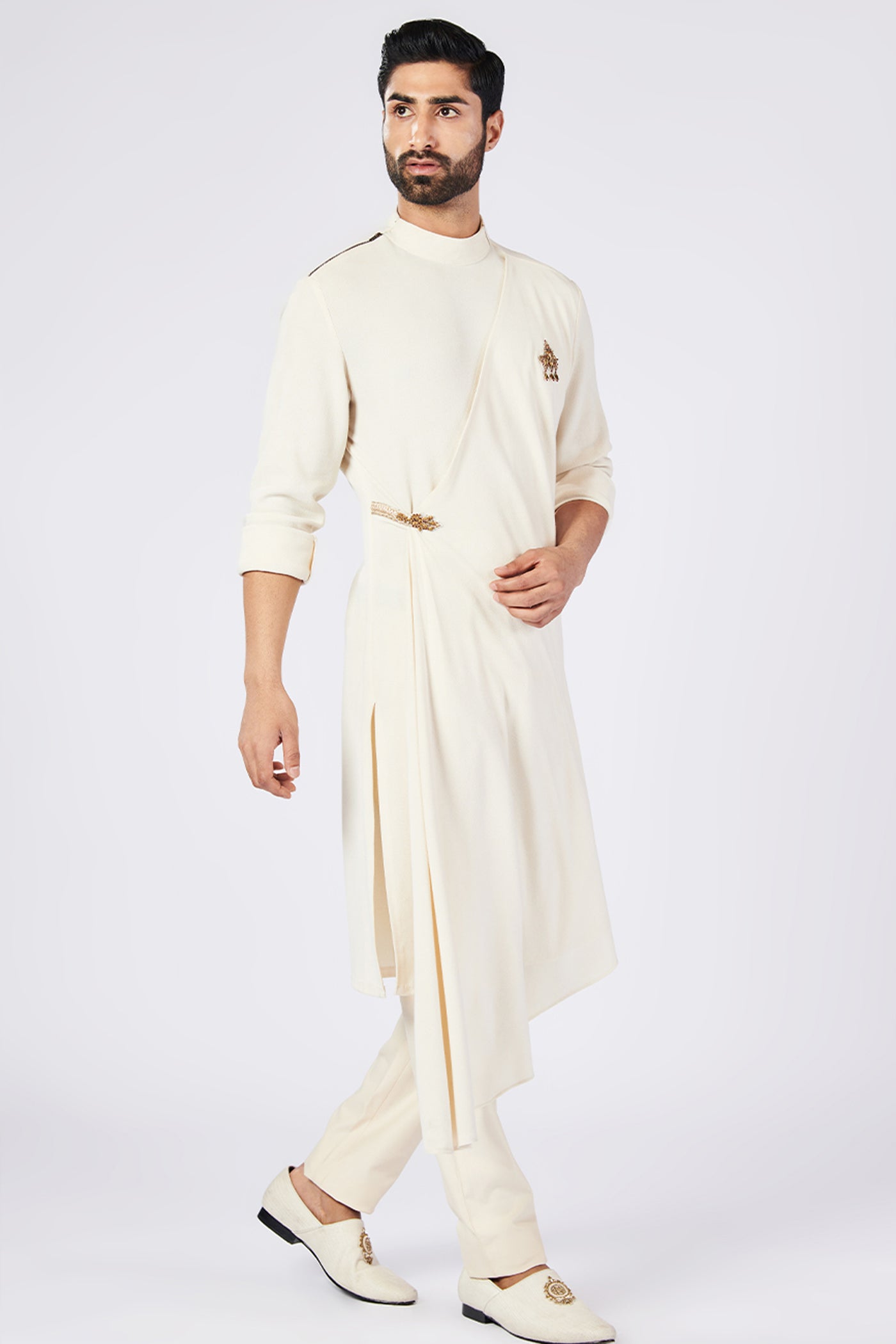 Shantanu and Nikhil Menswear Off-White Side Drape Kurta indian designer wear online shopping melange singapore
